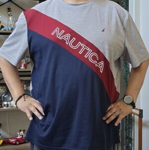 Nautica Men's Red and Navy Diagonal Tee